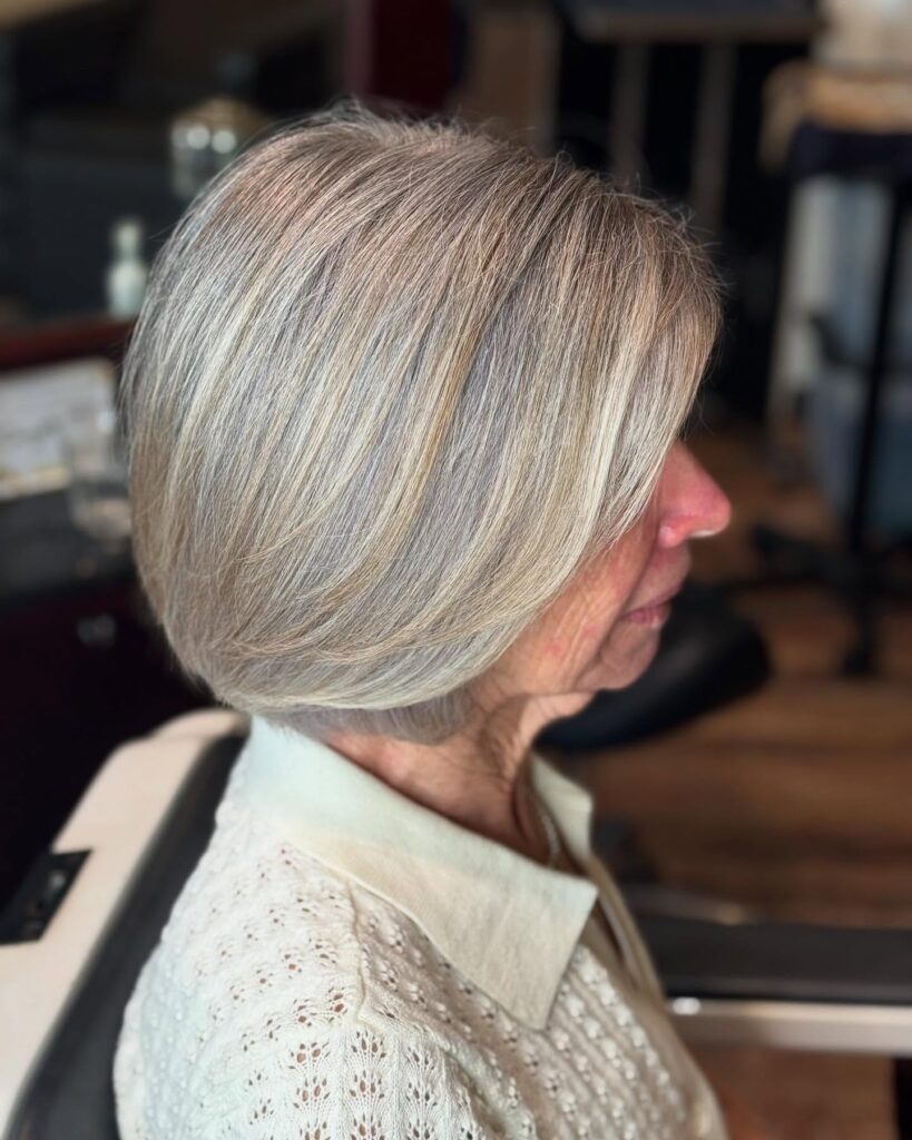 gray with blonde highlights short hair