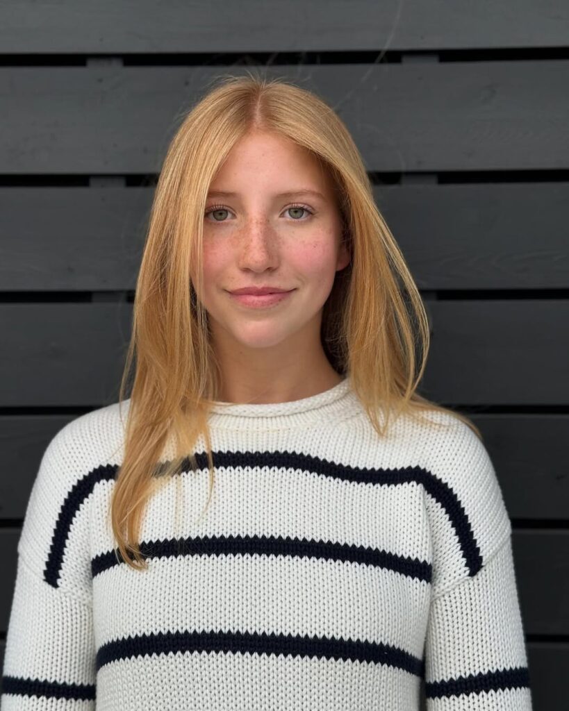 long straight blonde haircut